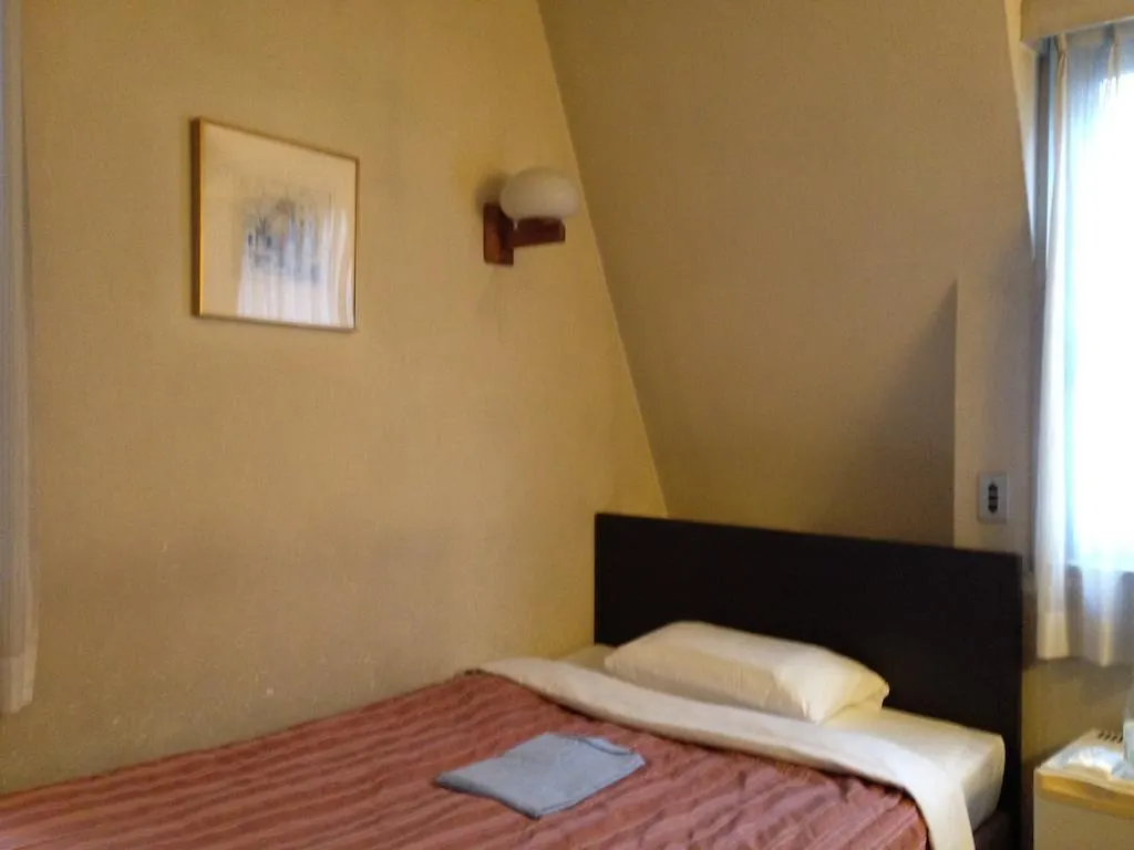 Tourist Hotel Tokyo