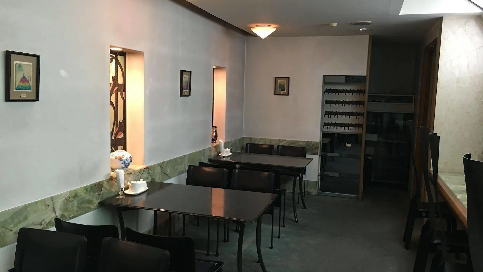 Tourist Hotel Tokyo